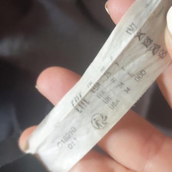 Chantelle Magnifique Full Bust Wirefree Bra Black 34F (DDD) - Picture 10 of 10